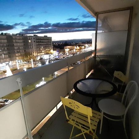 Appartement Appart Jacquemart T2 Hyper Centre Romans/Isere Balcon Vue Magnifique Extérieur photo